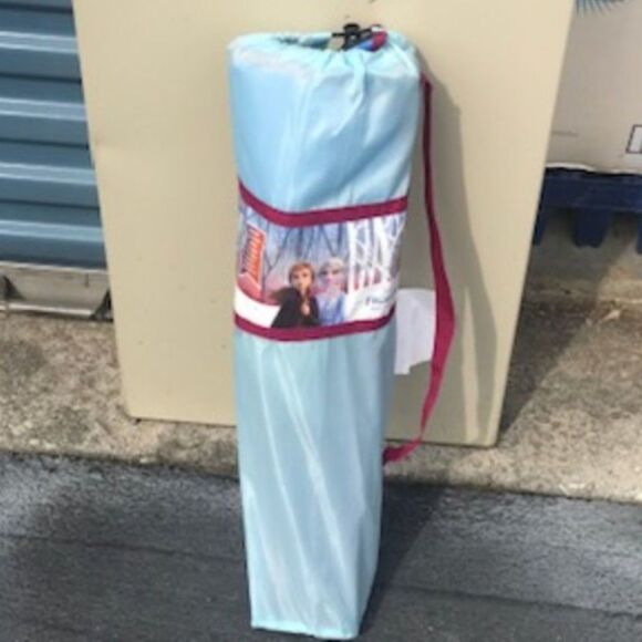 Frozen II - Anna & Elsa . {2} New Camping Chairs & Pre-Owned {4-12} Girls Dress - Picture 9 of 10
